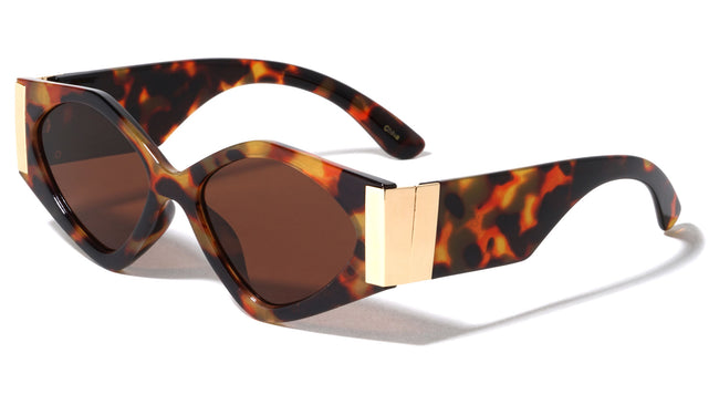 P30519-plastic-gold-plate-hinge-geometric-sunglasses-04_650x.jpg
